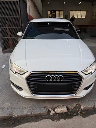 AUDI A3 1.4 TFSI SEDAN AMBIENTE 16V FLEX 4P TIPTRONIC AUDI A3 1.4 TFSI SEDAN AMBIENTE 16V FLEX 4P TIPTRONIC